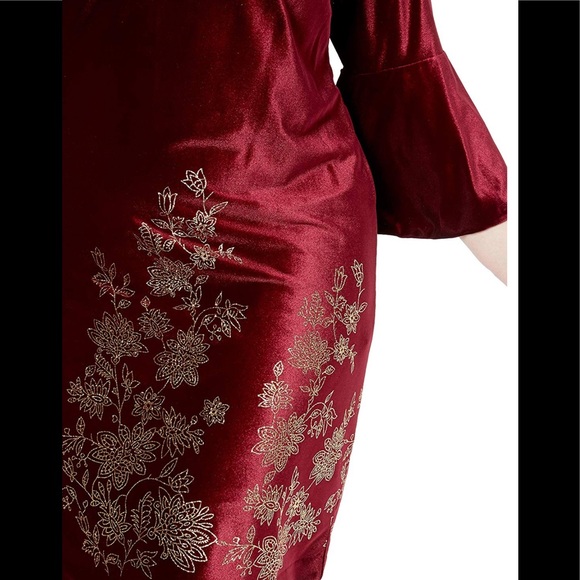 Jessica Howard Velvet Bell Sleeve Sheath Dress with Embroidered Embellishments - Picture 2 of 9